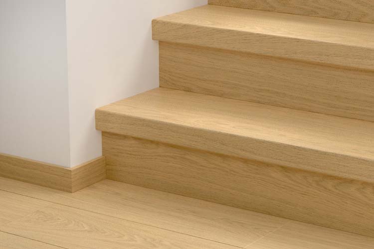 Trapcover Quick-step vinyl Medium planl Pure eik honing