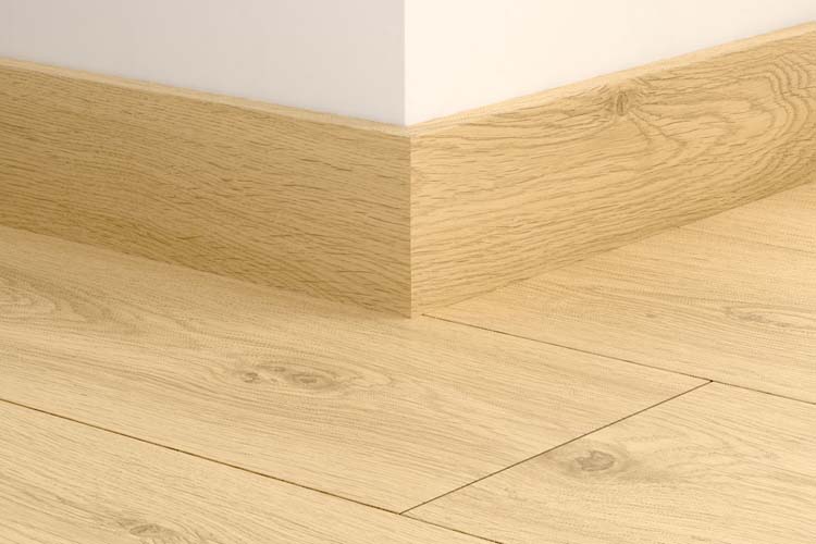 Plinthe parquet Quick-Step 14 x 77 x 2400 mm Chêne désert greige