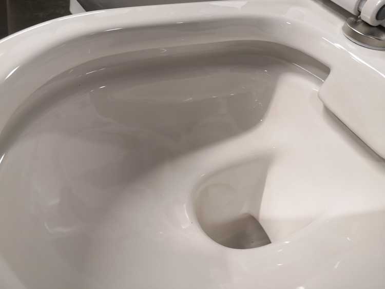 Toilette suspendue Shark 1 sans bride blanc avec siège toilette