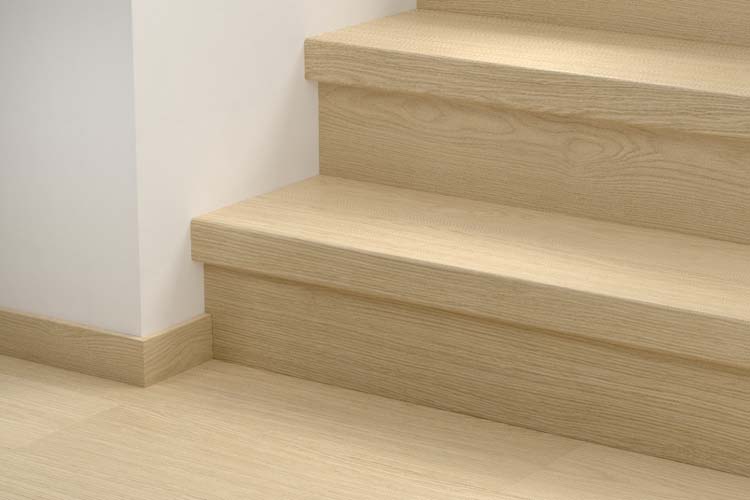 Trapcover Quick-step vinyl Small plank Karnemelk eik