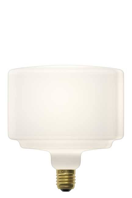 Lampe LED mate blanc E27 dimmable h19.8cm diam12cm 6W 550 lumens
