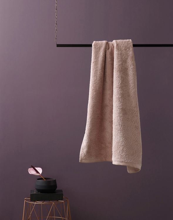 Handdoek Aquanova London 55x100cm oud roze
