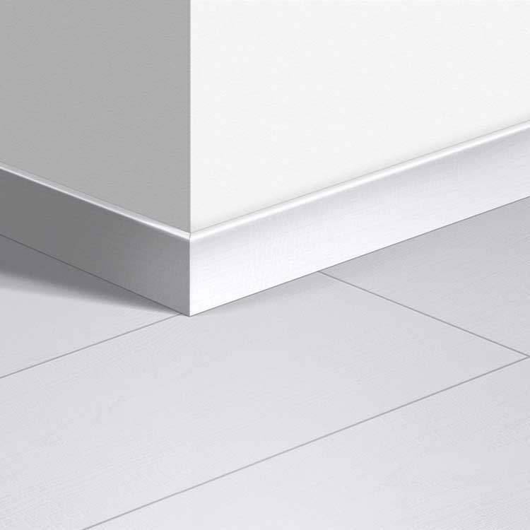 Standaardplint Quick-Step 58 x 12 x 2400 mm Witte planken