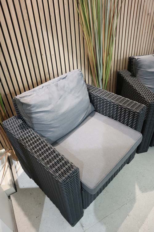 Set de 2 fauteuils de jardin avec coussins
