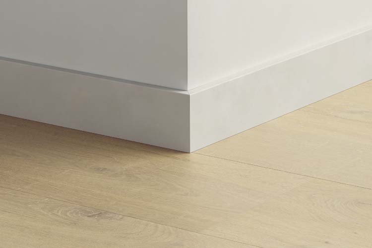 Plinthe standard Quick-Step 58 x 12 x 2400 mm Plinthe standard à peindre