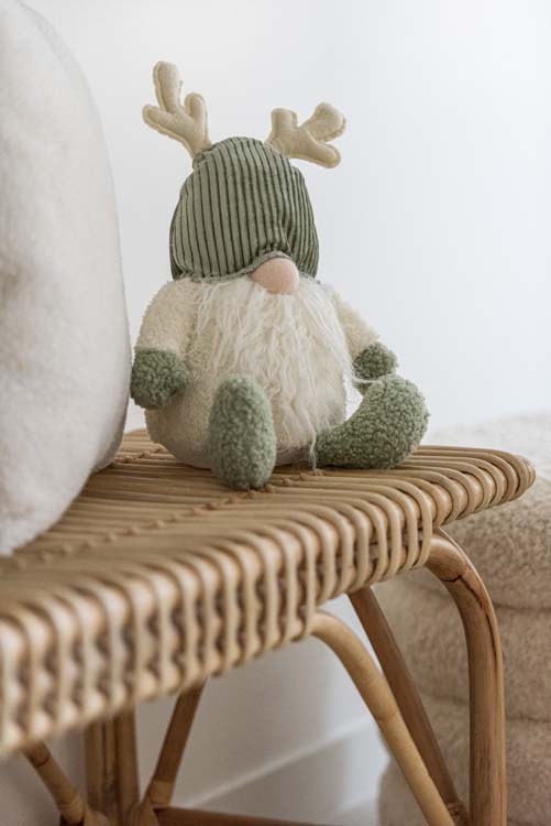 Gnome avec bois textile vert/beige petit 22 cm