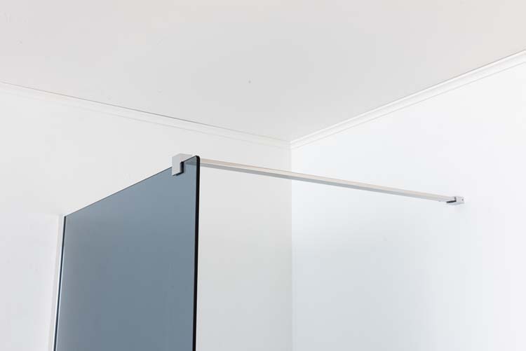 Douche de plain-pied Anais 107 x 200 cm verre gris - chrome