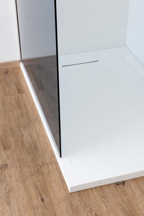 Douche de plain-pied Anais 117 x 200 cm verre gris - chrome