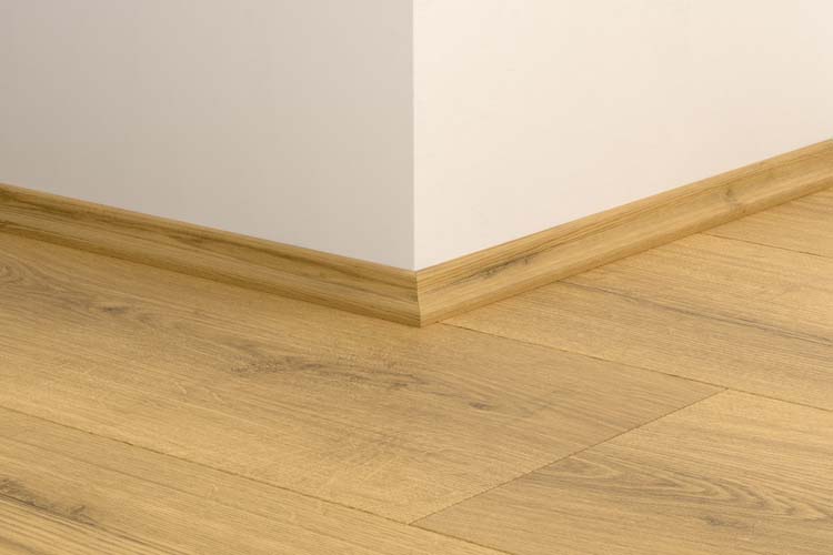 Moulure Quick-Step 17 x 17 x 2400 mm Chêne classique clair