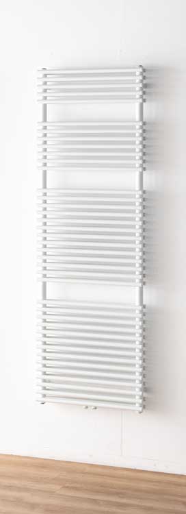 Handdoekradiator Doby dubbel 180x60cm wit 1810 Watt met wit verwarmingselement digitaal