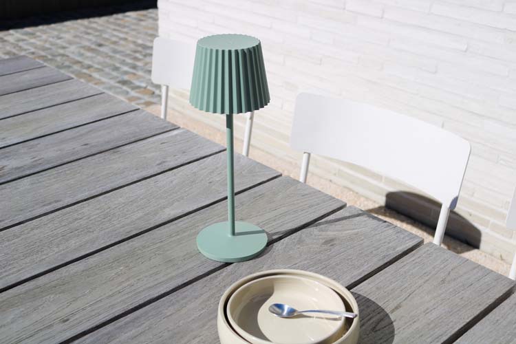 JUSTINE - Lampe de table Extérieur Rechargeable - Batterie - LED Dim. - 1x2W 2700K - IP54 - Avec station de charge sans fil - Vert