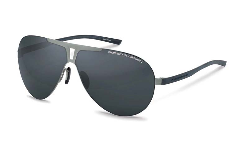 Des lunettes de soleil Porsche design gris