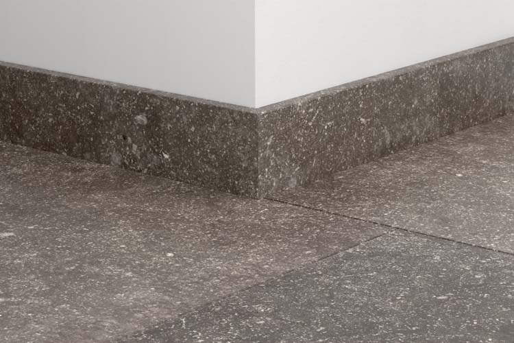 Standaardplint Quick-Step 58 x 12 x 2400 mm Botanisch beton