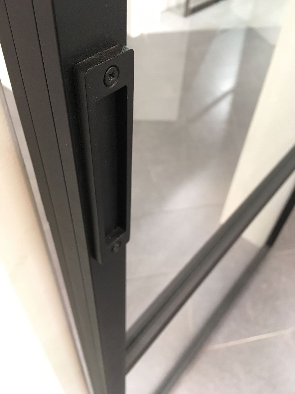 Porte coulissante intérieure noir 3 vitrages 930x2115mm