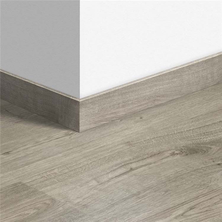 Standaardplint Quick-Step Herfst eik warm grijs 58 x 12 x 2400 mm