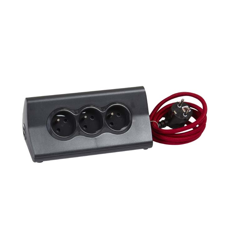 Stopcontact Drievoudig +Dubbel USB+Tablethouder+1.5m Zwart